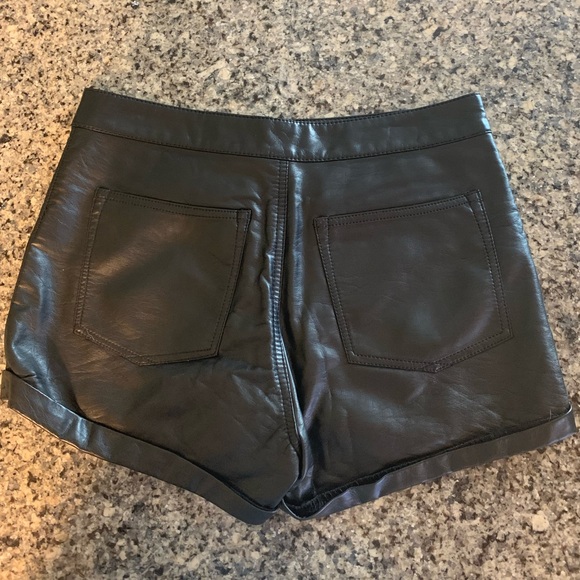 NWOT Divided H&M Black Leather Shorts - Picture 2 of 4